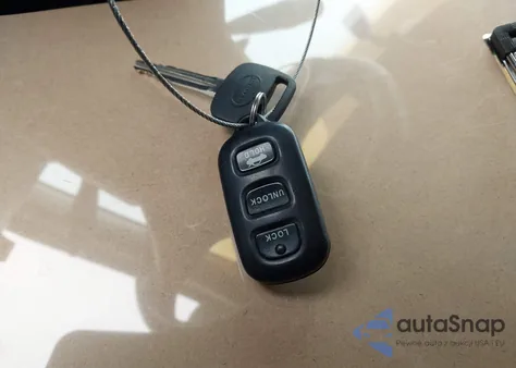 2004 Toyota Corolla S из США, поврежденный, VIN 2T1BR32E94C313567